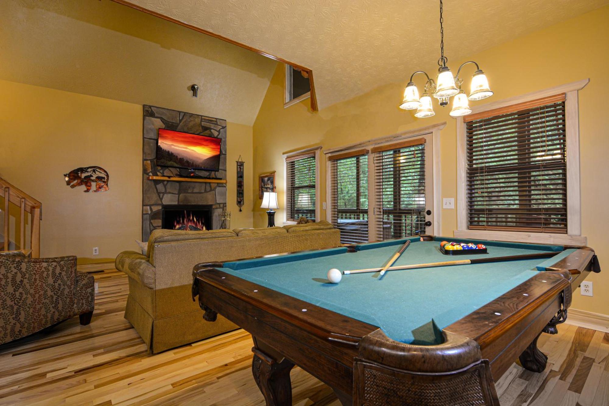 Bear Footin' On The Creek Villa Gatlinburg Ruang foto